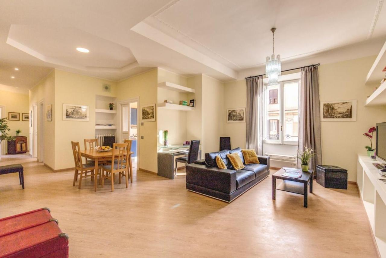 Apartment Lovely 4-bedroom 30m Sangiovanni Metro Rome